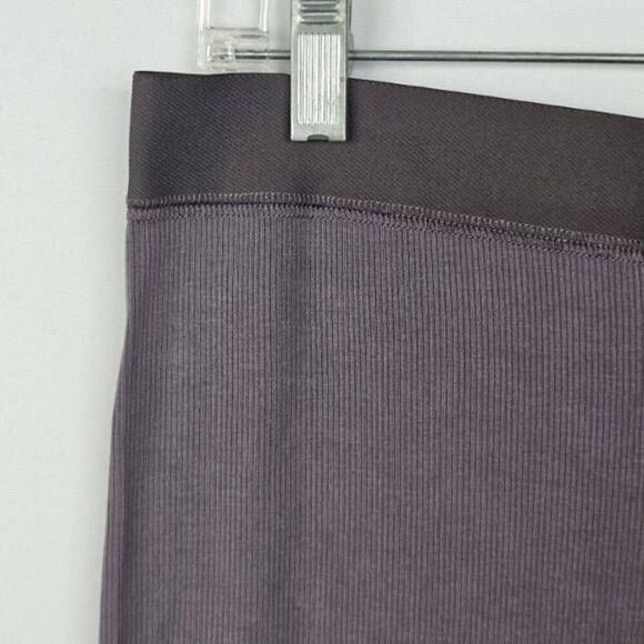 SKIMS RIBBED BOXER STYLE LOUNGE SHORTS NWT - Picture 11 of 16